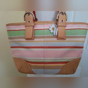 💕💚COACH Hampton Stripe Pastel Fabric and Leather Shoulder Bag 💕💚